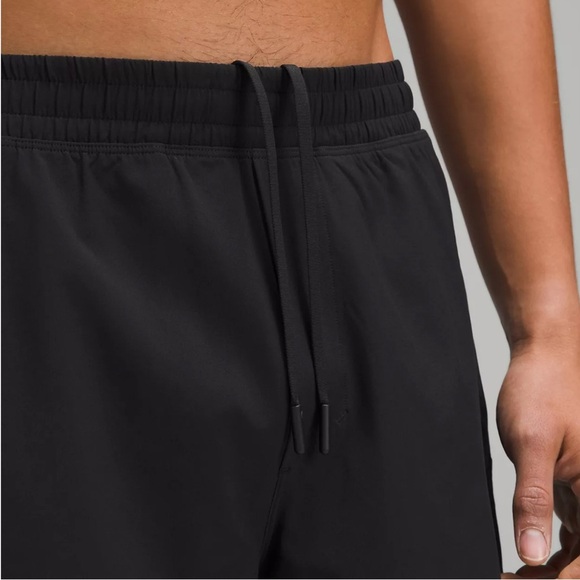 LULULEMON Pace Breaker Linerless Short 7” - Picture 4 of 7